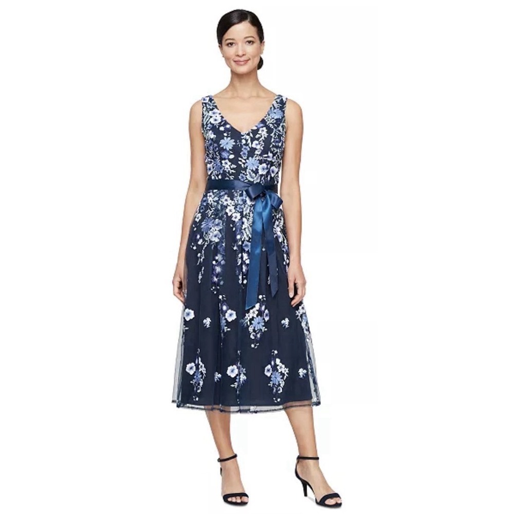 Alex Evenings Women's Embroidered Midi Dress Blue Floral Size 6